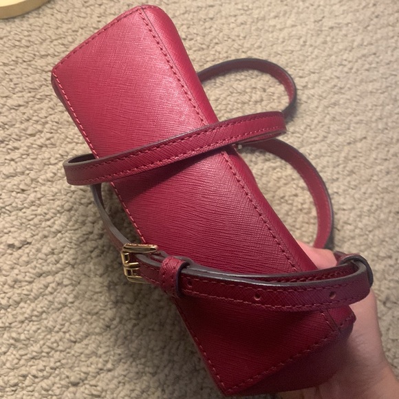 Michael Kors crossbody purse - Picture 4 of 9